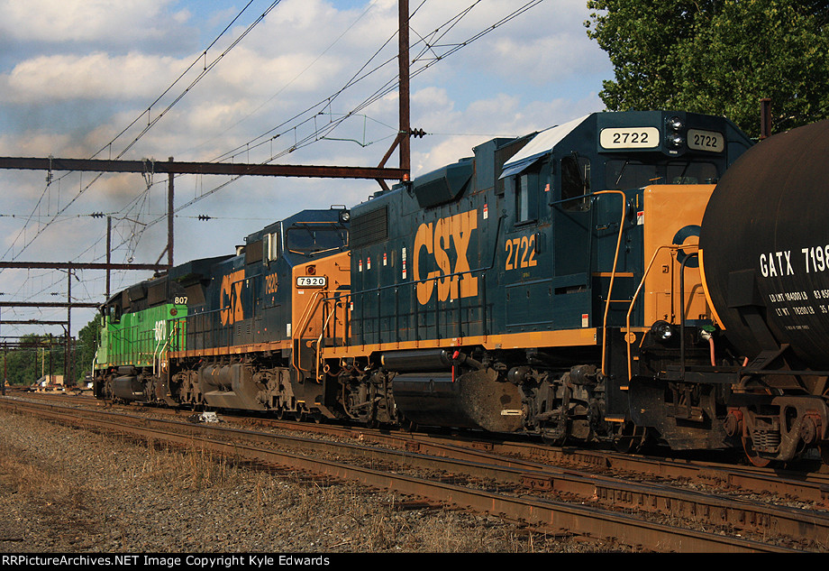 CSX GP38-2 #2722 on Q418-24